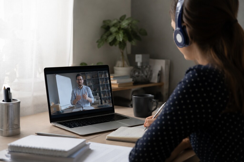 e-Learning: aprendizado a distância no desenvolvimento de equipes