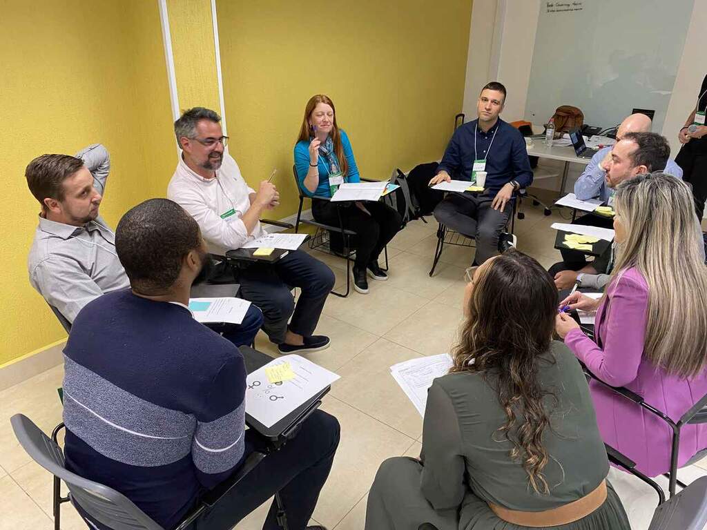 Treinamento corporativo: como desenvolver pessoas com estratégia, consciência e impacto real